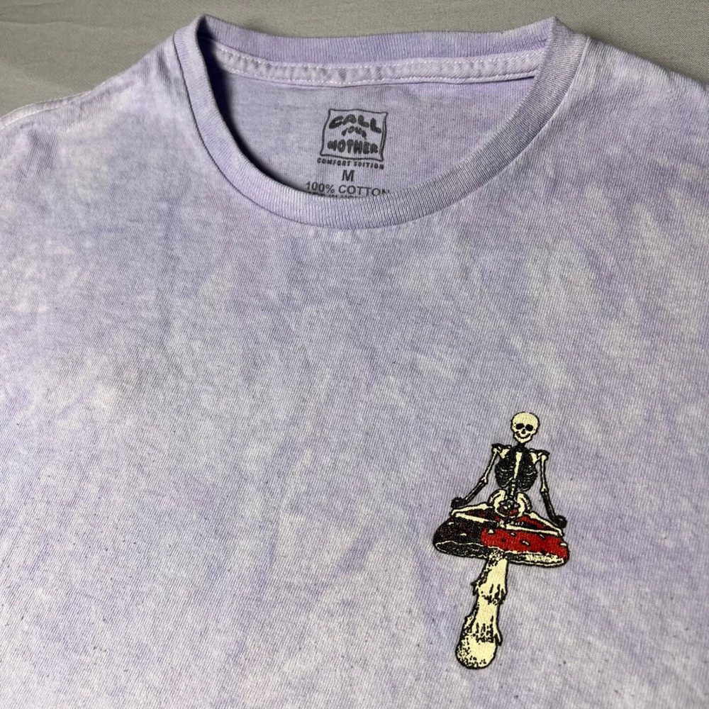 Call Your Mother Skeleton Mushroom Purple Tie Dye Graphic T-Shirt Medium